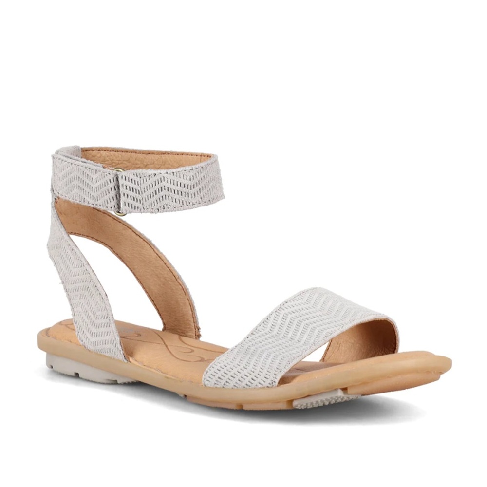 Born Women's Tegal Light Gray Leather Sandals Size 8 w/ Ankle Strap Boho NWT